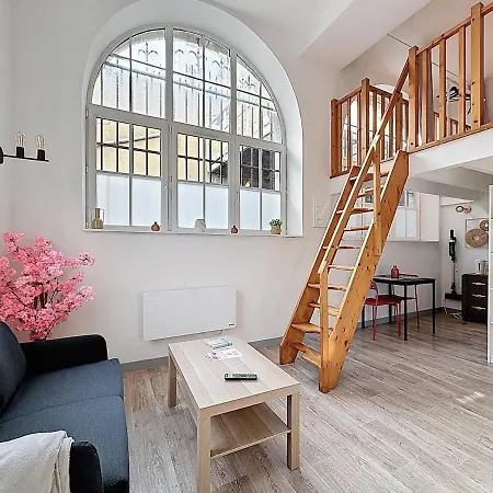 Appartement Joli Renove Avec Mezzanine Hyper Centre *